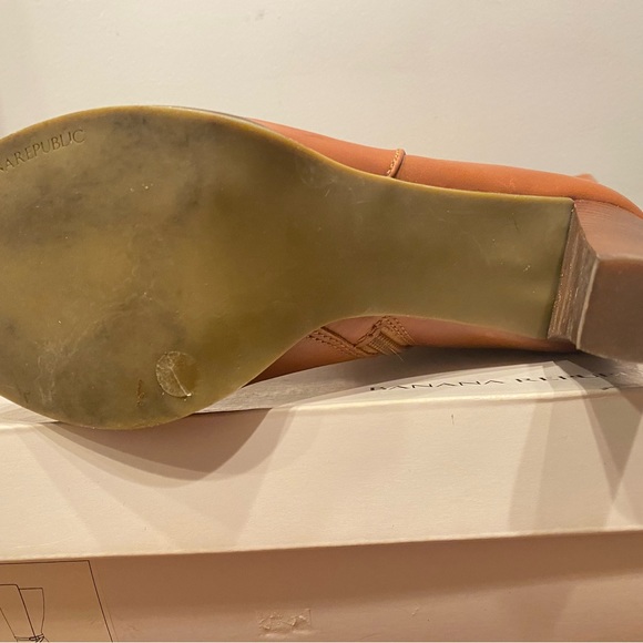 NEW: Banana Republic - all leather, knee-high boots - Picture 5 of 6